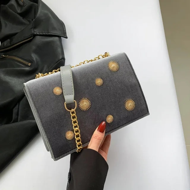 https://ae01.alicdn.com/kf/S39ded79f18e8497099991681f76bc27eY/Brand-Designer-Velvet-Women-s-Shoulder-Bag-Retro-Chain-Metal-FlowerCrossbody-Bag-Flap-Handbag.jpg_640x640.jpg
