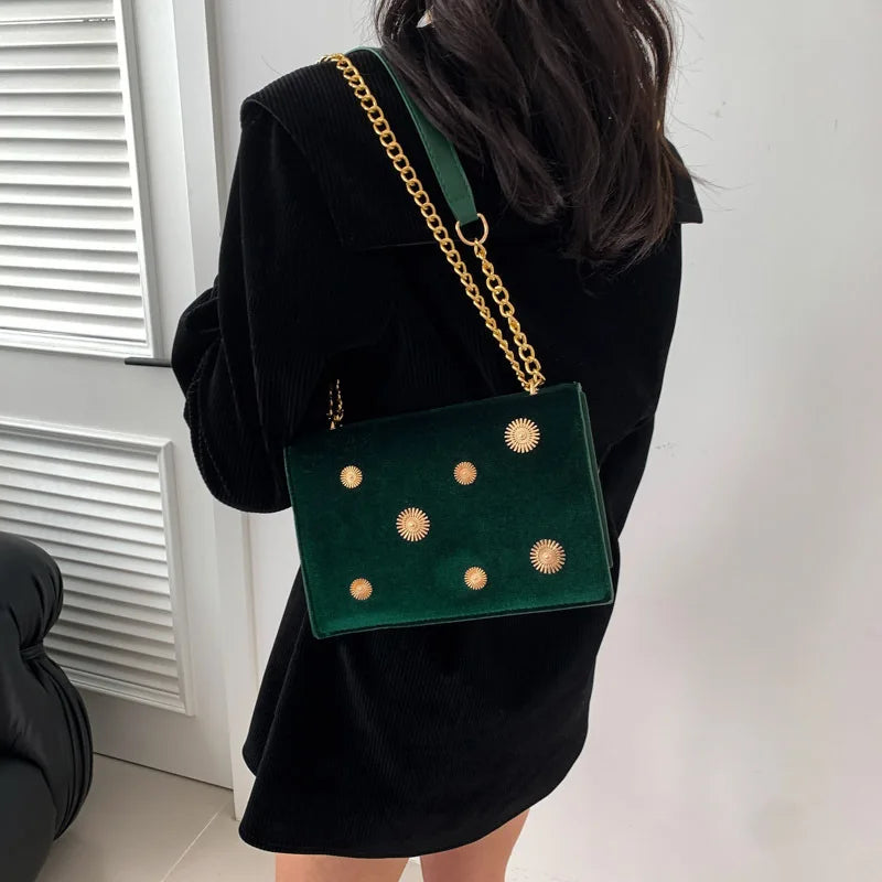 https://ae01.alicdn.com/kf/S9f892e0013b34fccb013917e5ef76b22m/Brand-Designer-Velvet-Women-s-Shoulder-Bag-Retro-Chain-Metal-FlowerCrossbody-Bag-Flap-Handbag.jpg