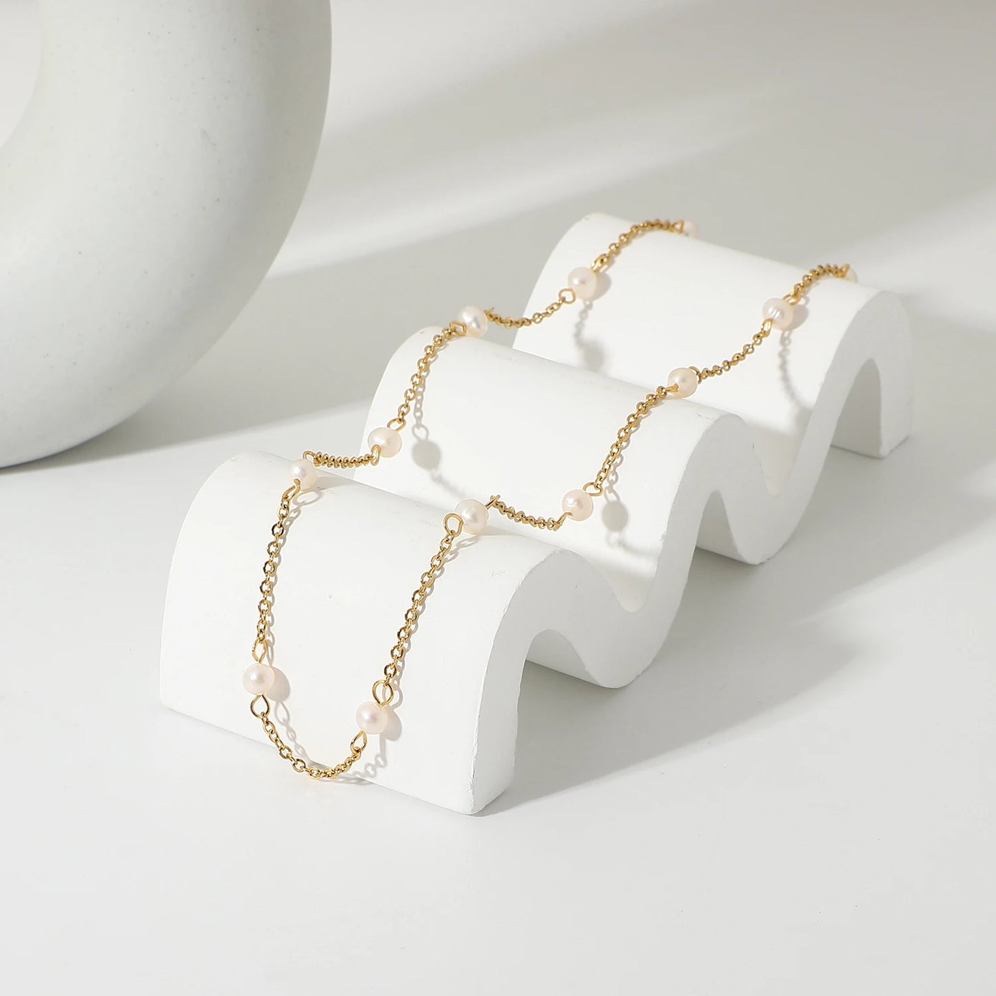 Colar Perolado Banhado em Ouro 18K