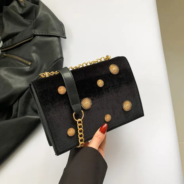 https://ae01.alicdn.com/kf/Sb00e2f0d31a94d66b6993ad5dd104cceV/Brand-Designer-Velvet-Women-s-Shoulder-Bag-Retro-Chain-Metal-FlowerCrossbody-Bag-Flap-Handbag.jpg_640x640.jpg